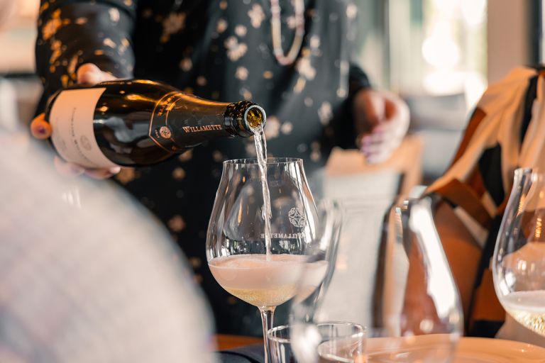 Domaine Willamette Sparkling Wine Pour 768x512